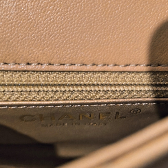 CHANEL CC 2019 Beige Flap Crossbody Shoulder Bag✨ - Picture 9 of 12